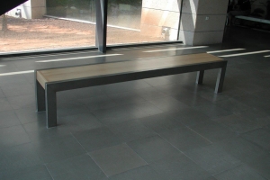 ספסל מפרופילי נירוסטה ועץ אלון מכון ויצמן רחובות ספסל מפרופילי נירוסטה ועץ אלון מכון ויצמן רחובות